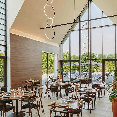 Le Domaine Des Vanneaux Golf Et Mgallery Hotel LʼIsle-Adam