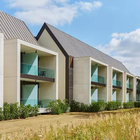 Le Domaine Des Vanneaux Golf Et Mgallery Hotel 4*