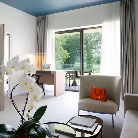 Le Domaine Des Vanneaux Golf Et Mgallery 4*