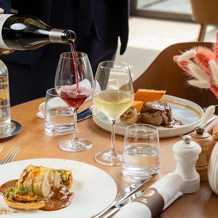 Le Domaine Des Vanneaux Golf Et Mgallery 4* LʼIsle-Adam