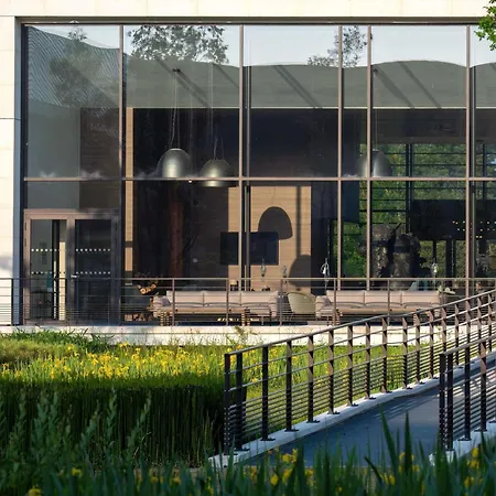 Le Domaine Des Vanneaux Golf Et Mgallery Hotel